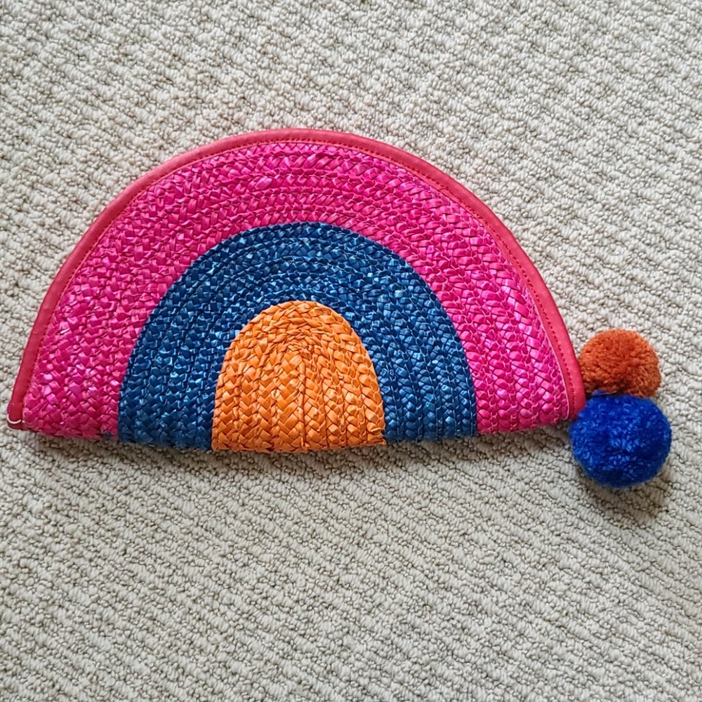 Straw clutch bag